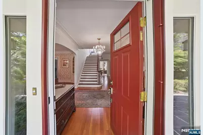 97 Mount Prospect Avenue, Verona, NJ 07044 - Photo 4