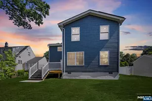 296 Pine St, Teaneck Township, NJ 07666 - Photo 4