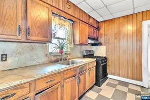 253 Meeker Ave, Newark, NJ 07112 - Photo 16