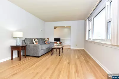 36 Lockwood Drive, Waldwick, NJ 07463 - Photo 4