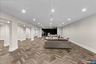 645 Summit St, Englewood Cliffs, NJ 07632 - Photo 44