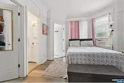 787 S 17th Street, Newark, NJ 07103 - Photo 18