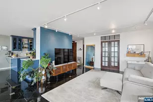 380 Mountain 1012, Union City, NJ 07087 - Photo 6