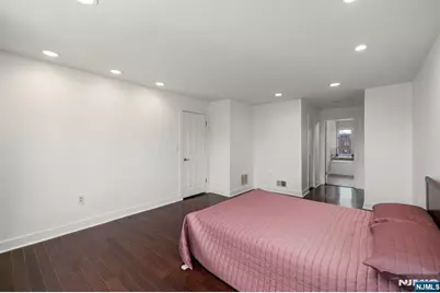 312 Franklin Court, Edgewater, NJ 07020 - Photo 12