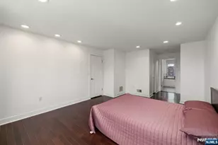 312 Franklin Ct, Edgewater, NJ 07020 - Photo 12