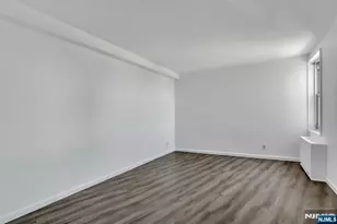 2000 Linwood Ave 9N, Fort Lee, NJ 07024 - Photo 12