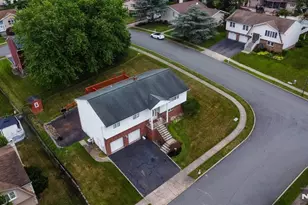 1 Borrego Dr, Woodland Park, NJ 07424 - Photo 4