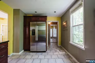 131 Prospect Ave, Bergenfield, NJ 07621 - Photo 16