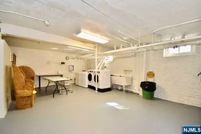 985 Teaneck 1J #1J, Teaneck Township, NJ 07666 - Photo 10