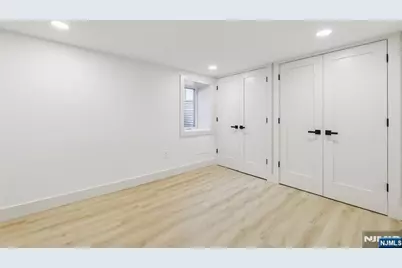 135 Sherman Avenue, Teaneck Township, NJ 07666 - Photo 48