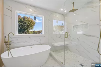 135 Sherman Avenue, Teaneck Township, NJ 07666 - Photo 34