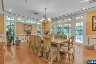 565 N Forest Dr, Teaneck Township, NJ 07666 - Photo 8