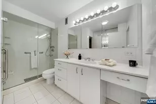2150 Center Ave 10G, Fort Lee, NJ 07024 - Photo 18