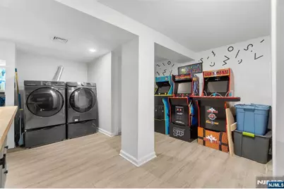 122 4th Avenue, East Orange, NJ 07017 - Photo 32