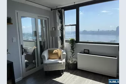 250 Gorge Road 22 K #22 K, Cliffside Park, NJ 07010 - Photo 16