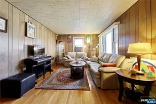 136 Elm St, Cresskill, NJ 07626 - Photo 4