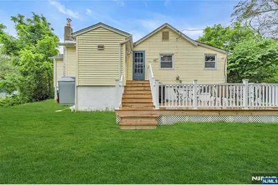 40 Kingsland Road, West Milford, NJ 07421 - Photo 2