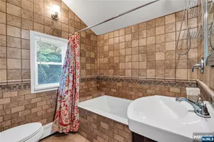 40 Kingsland Rd, West Milford, NJ 07421 - Photo 12