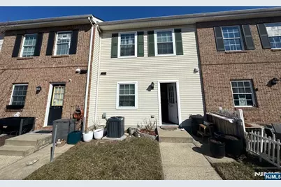 272 Kinney Street 1303 #1303, Newark, NJ 07103 - Photo 1