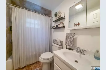 19 Bedford Road, Dumont, NJ 07628 - Photo 14