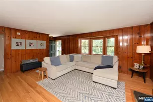 122 Balsam Rd, Wayne, NJ 07470 - Photo 10