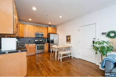 22 Sylvan Street 3B #3B, Rutherford, NJ 07070 - Photo 10