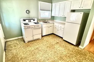 23 Center Ct, Garfield, NJ 07026 - Photo 4