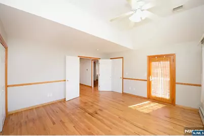 28 Zazzetti Street, Waldwick, NJ 07463 - Photo 18