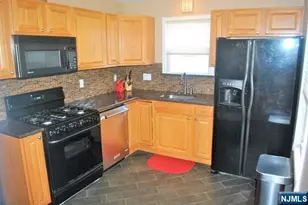 280 S Blvd, Saddle Brook Township, NJ 07663 - Photo 6