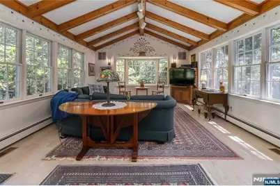 72 Rose Avenue, Woodcliff Lake, NJ 07677 - Photo 8