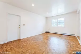275 Taft Ct, Paramus, NJ 07652 - Photo 22
