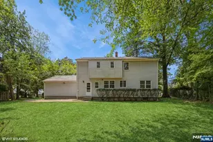 275 Taft Ct, Paramus, NJ 07652 - Photo 4