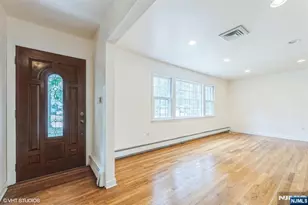 275 Taft Ct, Paramus, NJ 07652 - Photo 10