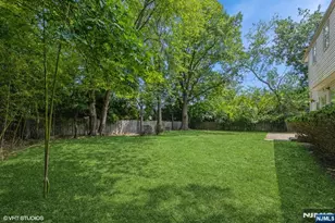 275 Taft Ct, Paramus, NJ 07652 - Photo 8