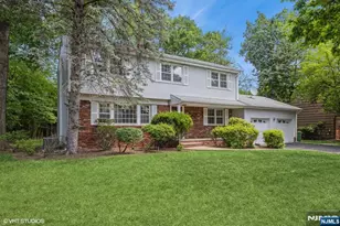 275 Taft Ct, Paramus, NJ 07652 - Photo 2
