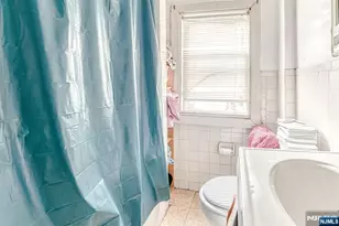 44 Stuyvesant Ave., Newark, NJ 07106 - Photo 14