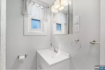 430 Central Avenue, Harrison, NJ 07029 - Photo 12