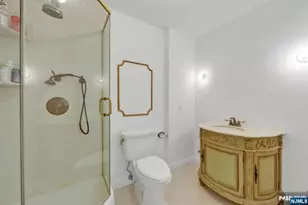 1600 Parker Ave 20-21C, Fort Lee, NJ 07024 - Photo 34