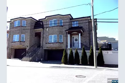 811 Edgewood Lane B #B, Fort Lee, NJ 07024 - Photo 2