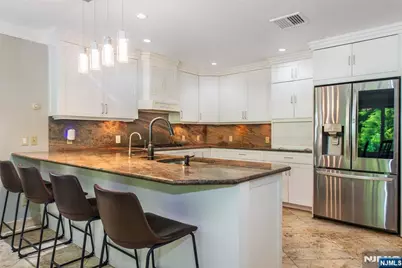 112 King George Road, Warren Township, NJ 07059 - Photo 2