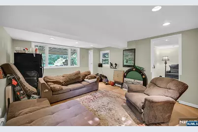 145 Mountain Circle, West Milford, NJ 07480 - Photo 32