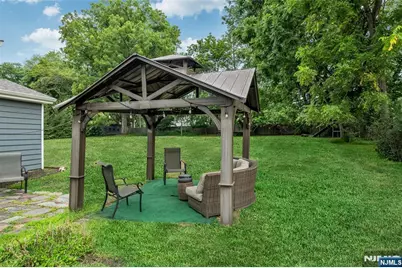 137 Elmwood Place, Wyckoff Township, NJ 07481 - Photo 20