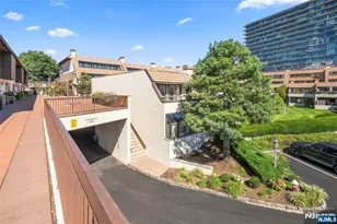300 Gorge Road 37, Cliffside Park, NJ 07010 - Photo 24