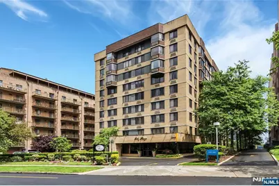 344 Prospect Avenue 4C #4C, Hackensack, NJ 07601 - Photo 1