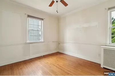 217 Mountain Way, Lyndhurst Township, NJ 07071 - Photo 18