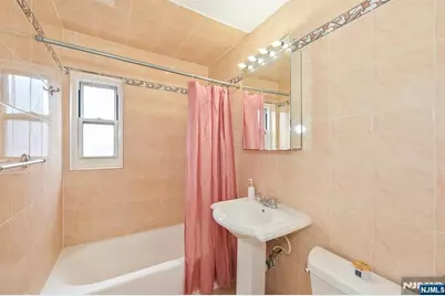 461 Heath Place 23 #23, Hackensack, NJ 07601 - Photo 18