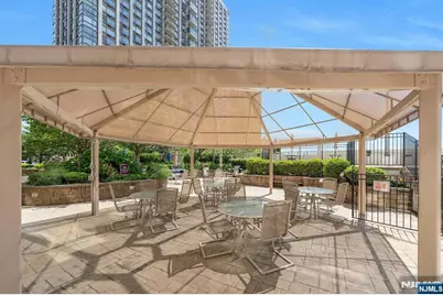 1600 Parker Avenue 22J #22J, Fort Lee, NJ 07024 - Photo 10