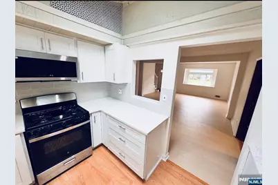 19-15 Hunter Place, Fair Lawn, NJ 07410 - Photo 4