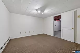 53 Ponds Cir, Wayne, NJ 07470 - Photo 32