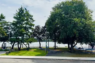 7 E 1st, Bayonne, NJ 07002 - Photo 10